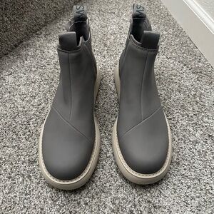 NEW TOMS Alpargata Mallow Chelsea Boots 11M